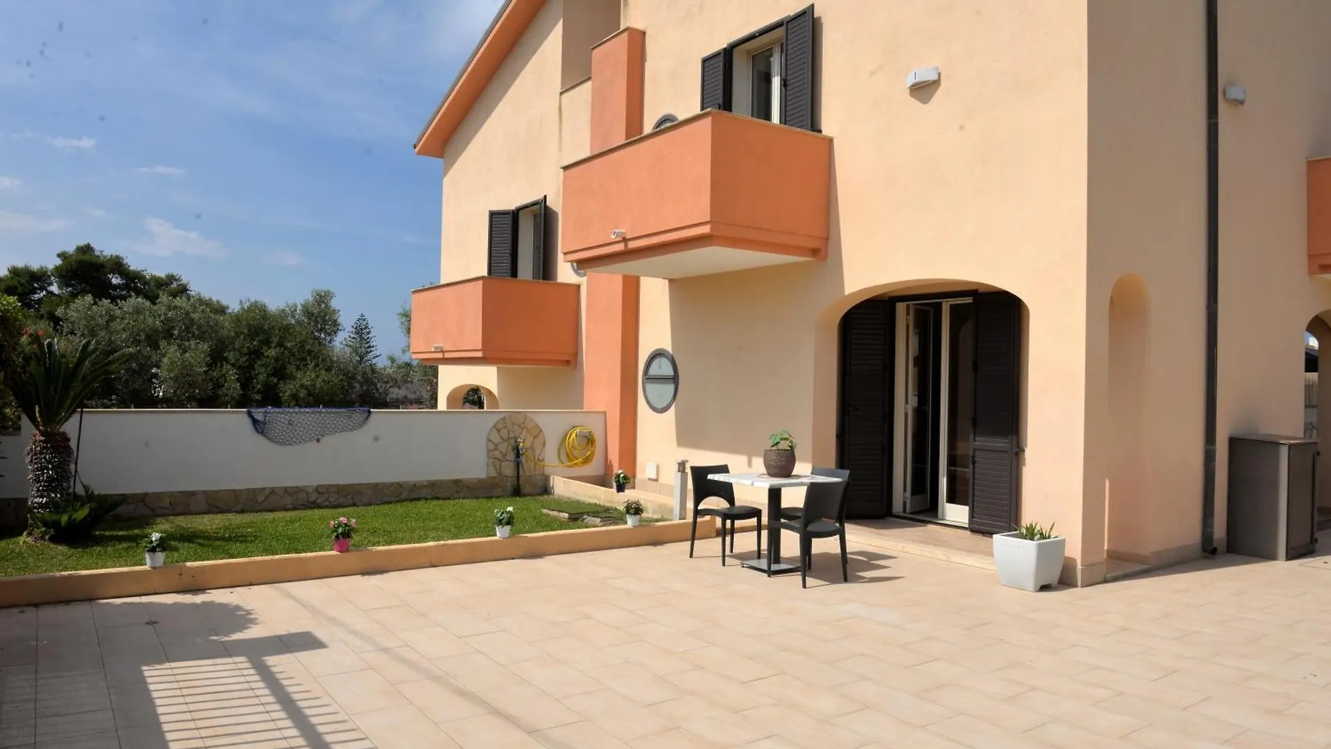 Villa Marzamemi 0*,  Italia